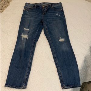 Distressed boyfriend jeans